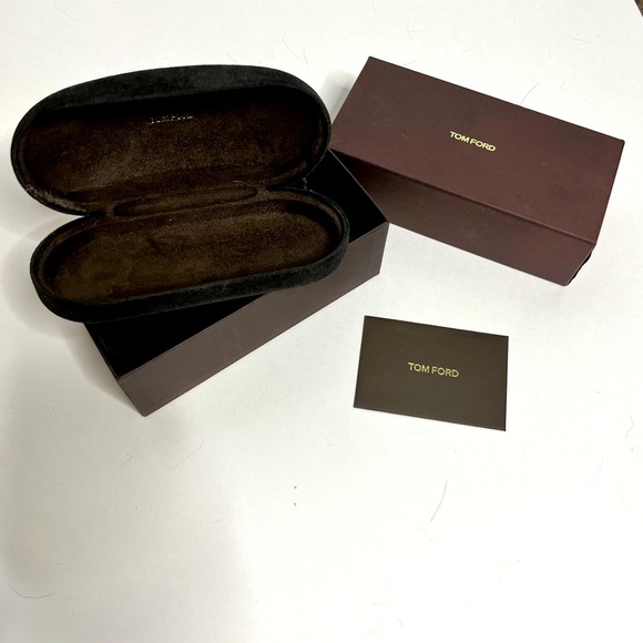 Tom Ford glasses case / sunglasses case and box new cloth and card set - Picture 2 of 5